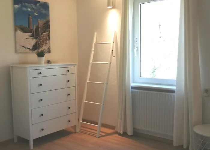 2004 In Nyaraló Tossens